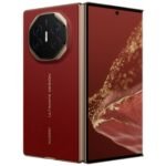 Huawei Mate XT 1TB Red 4G Smartphone TDRA-UAE Version - Image 3